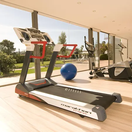 Las Gaviotas Suites Hotel & Spa-3